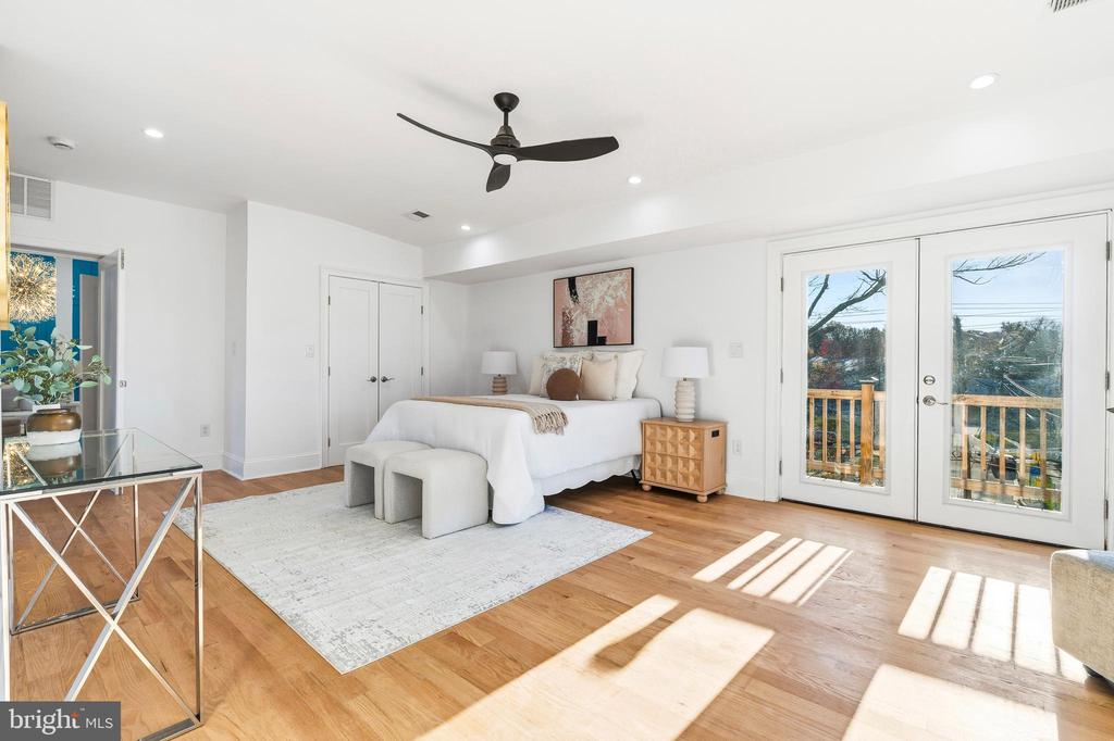 6218 SUITLAND ROAD
