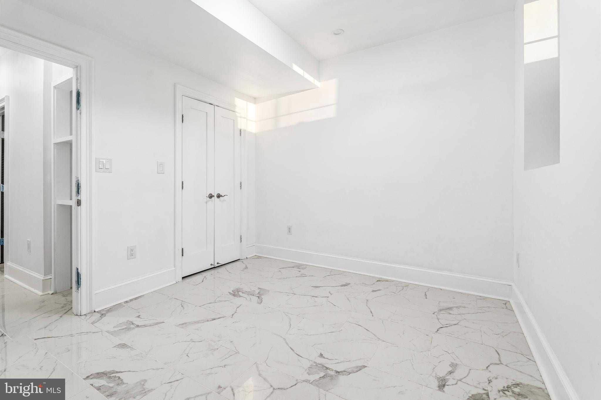 6218 SUITLAND ROAD