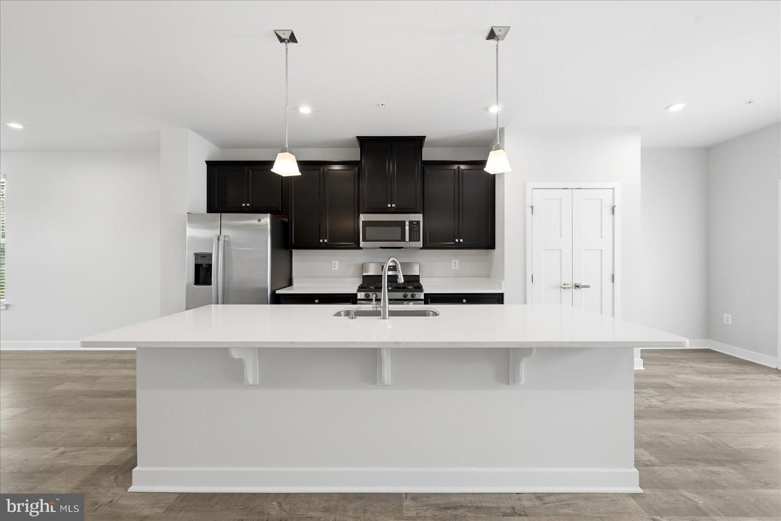 1550 ADAMSON WAY