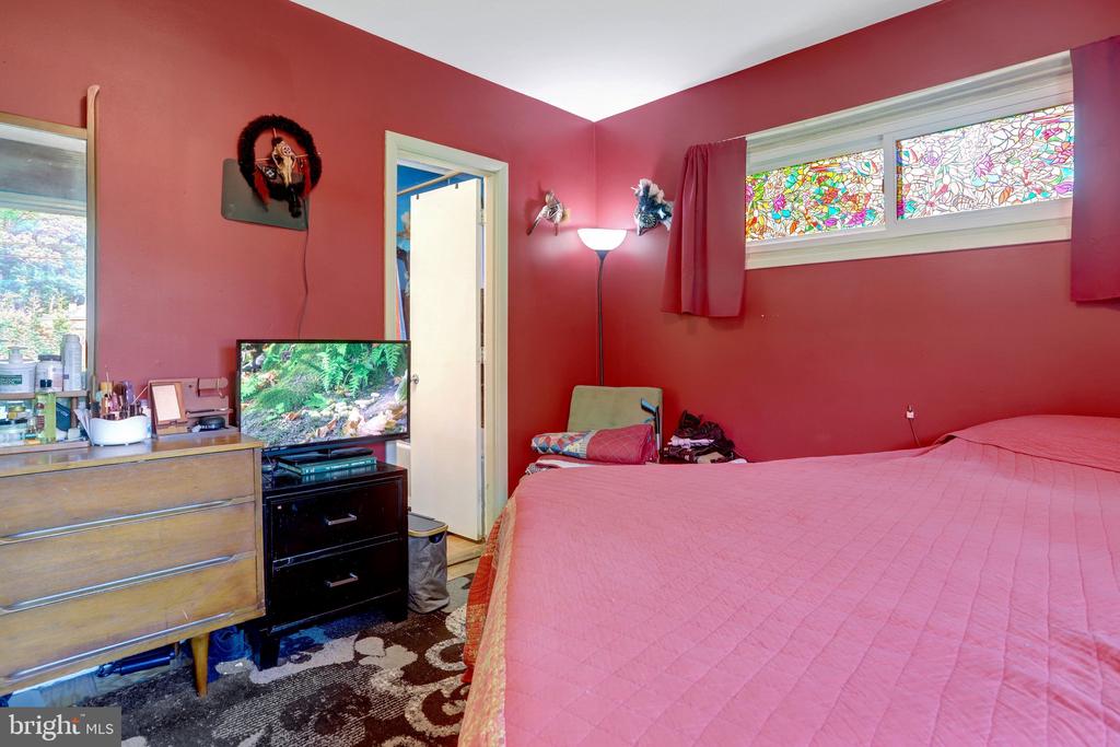 1303 JEFFERSON ROAD
