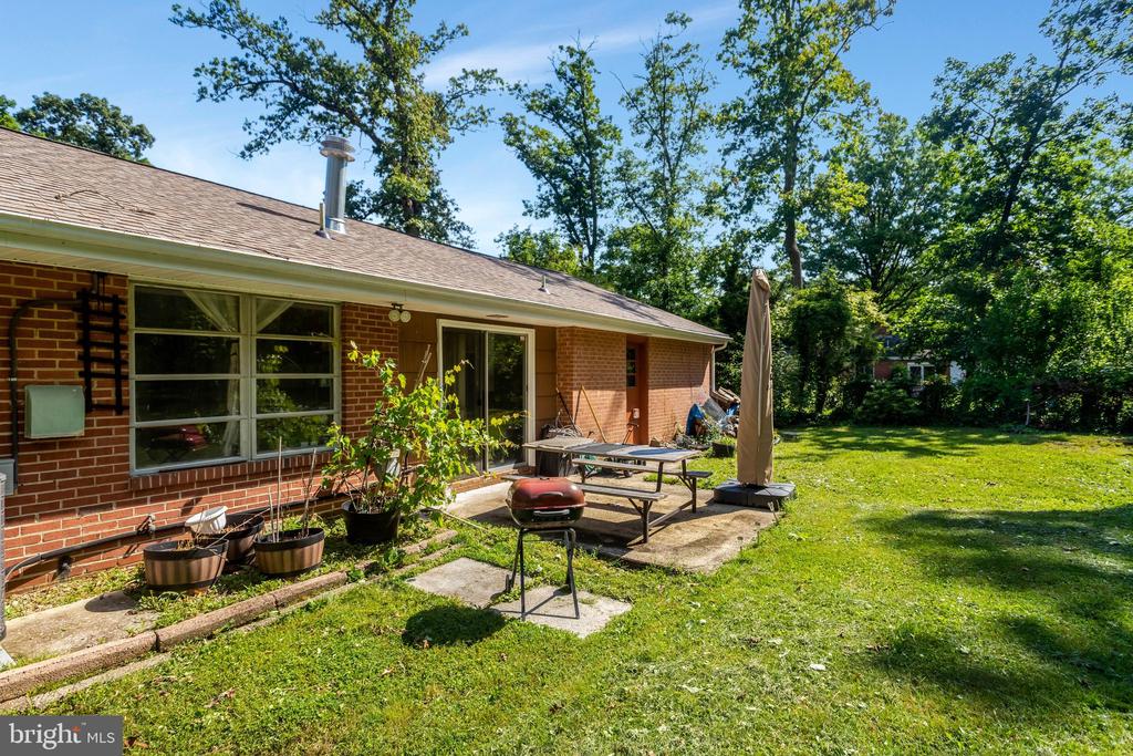 1303 JEFFERSON ROAD