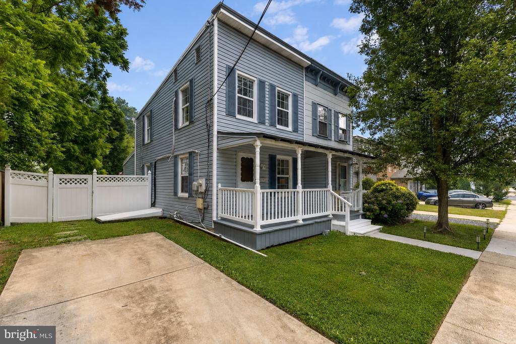 702 4TH STREET