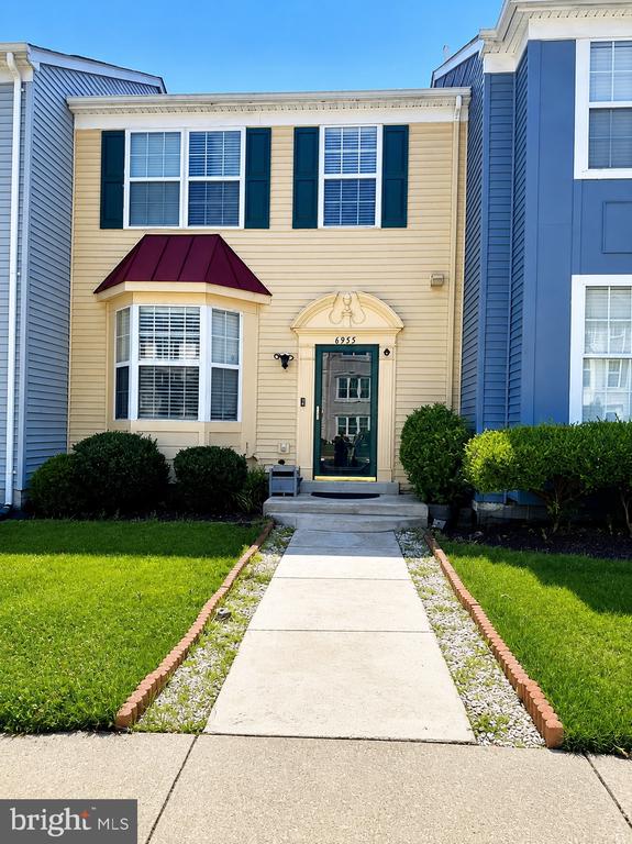 6955 AQUAMARINE COURT