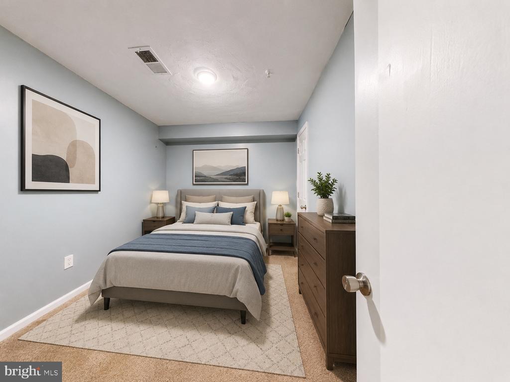 6955 AQUAMARINE COURT