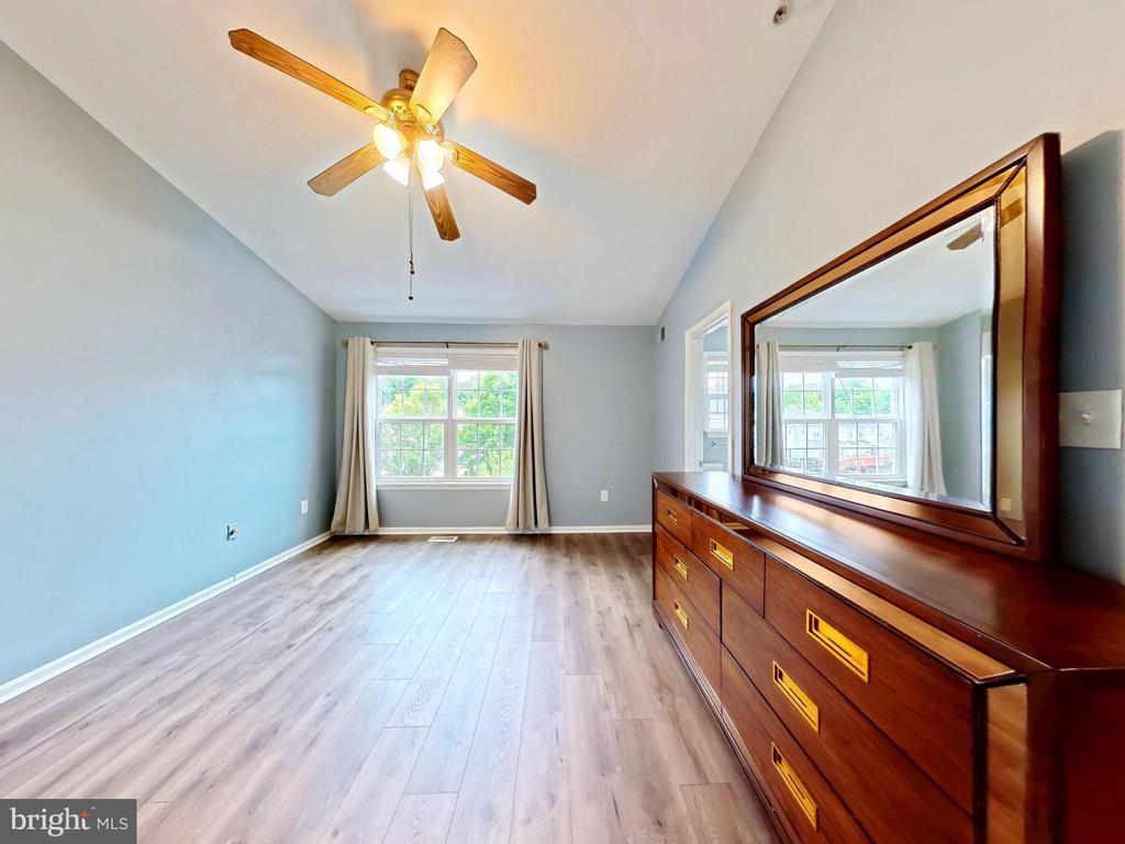 6955 AQUAMARINE COURT