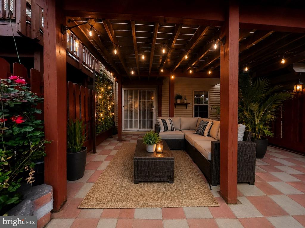 6955 AQUAMARINE COURT