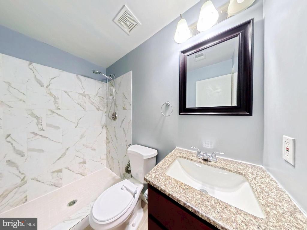 6955 AQUAMARINE COURT