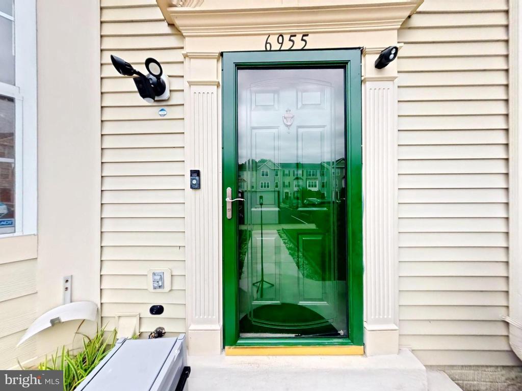 6955 AQUAMARINE COURT