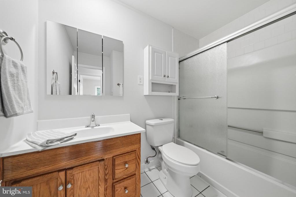 12411 MELLING LANE