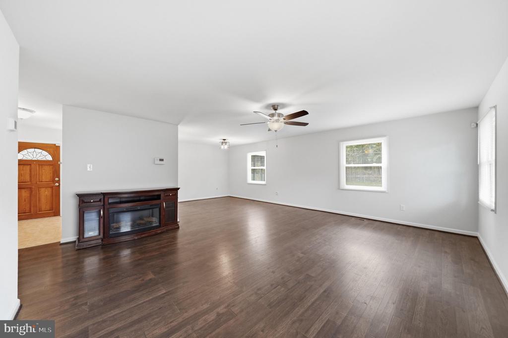12411 MELLING LANE