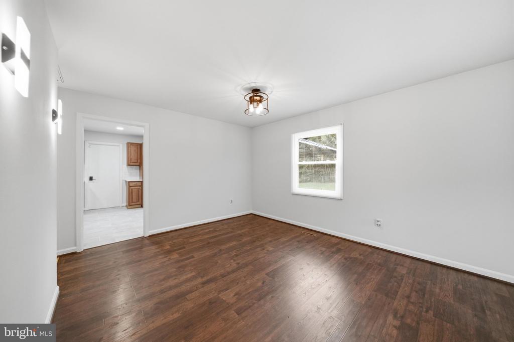 12411 MELLING LANE