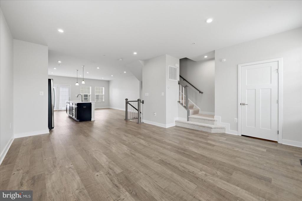 1550 ADAMSON WAY