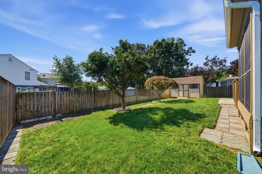 6305 JUANITA COURT