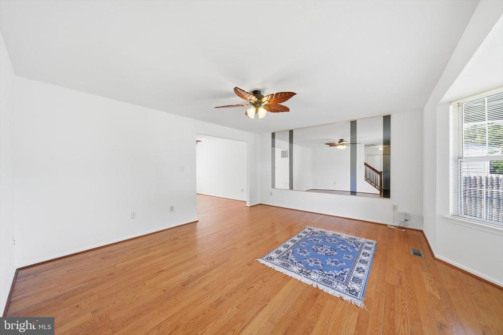 6305 JUANITA COURT