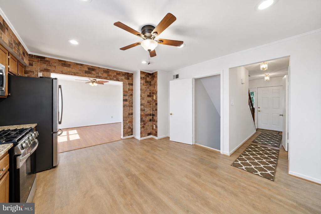 6305 JUANITA COURT