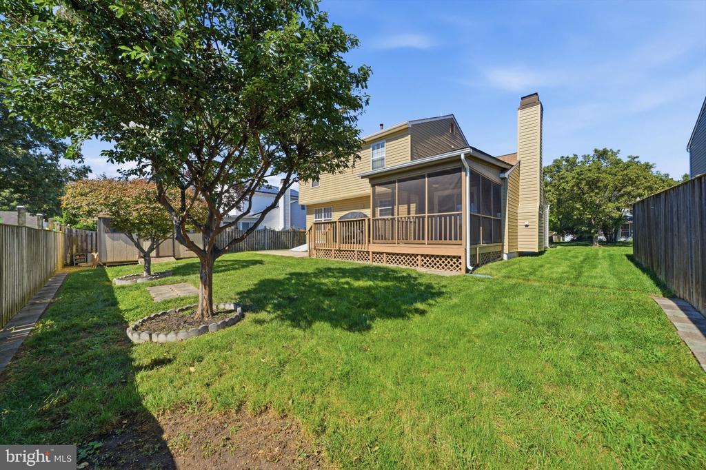 6305 JUANITA COURT