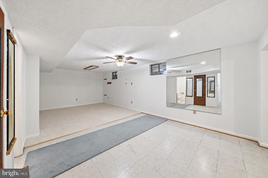 6305 JUANITA COURT