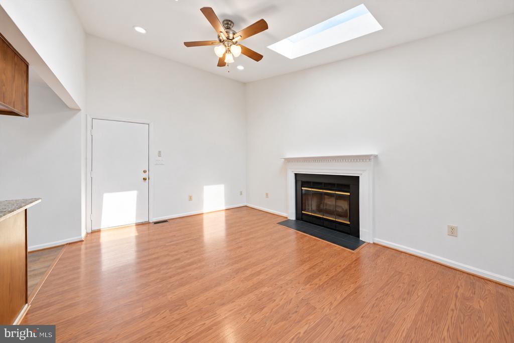 6305 JUANITA COURT