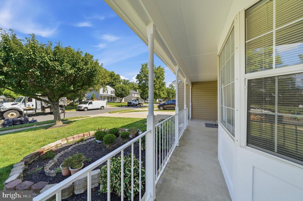 6305 JUANITA COURT