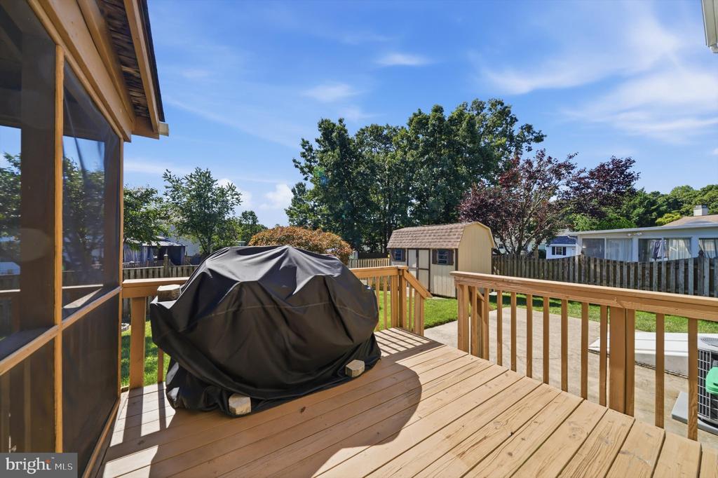 6305 JUANITA COURT