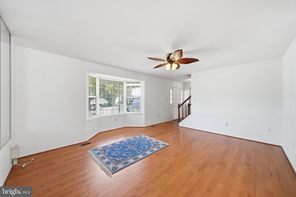6305 JUANITA COURT
