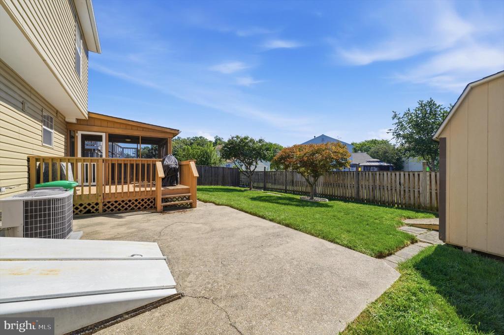 6305 JUANITA COURT