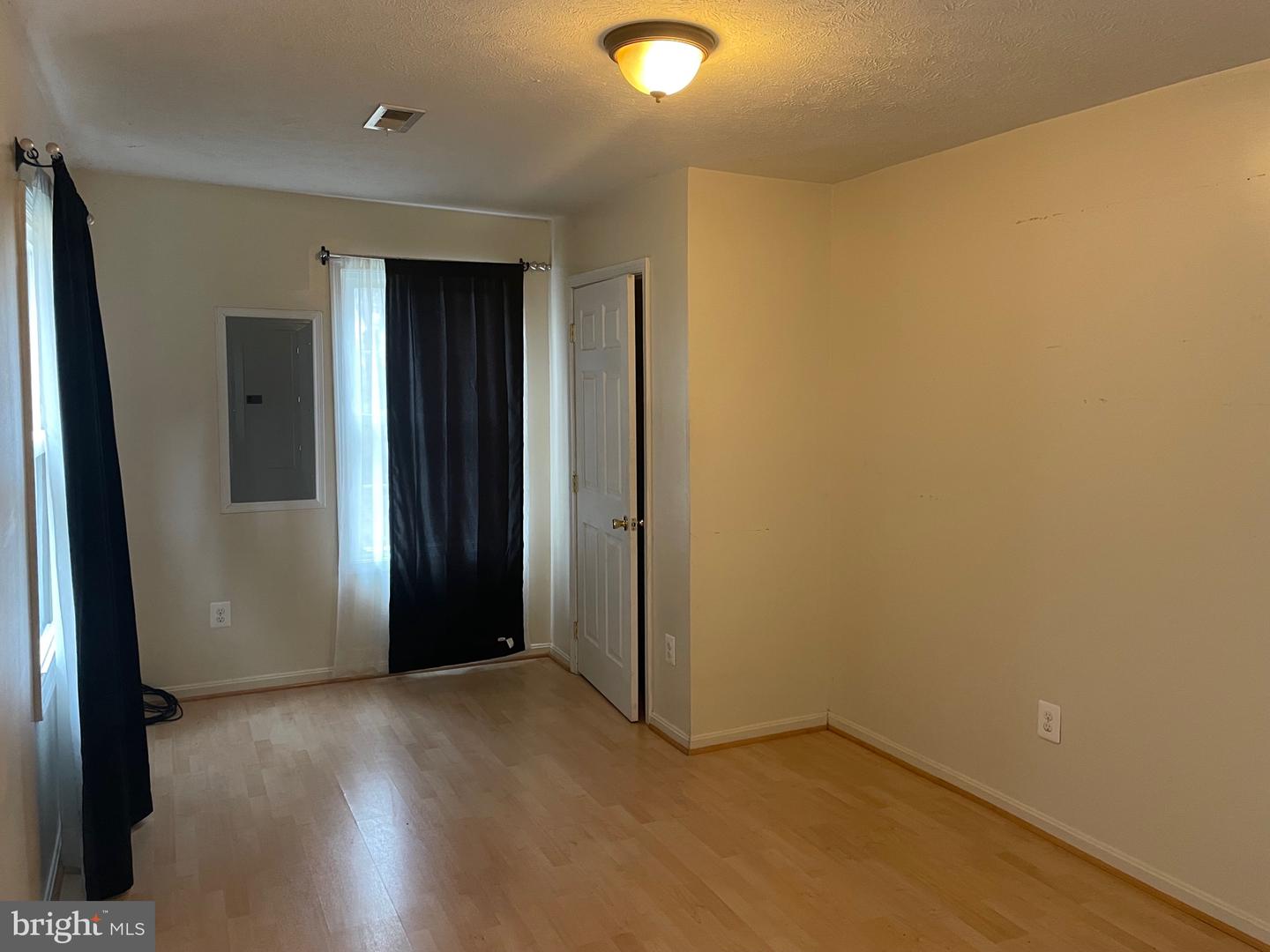 36198 Sunrise AVENUE