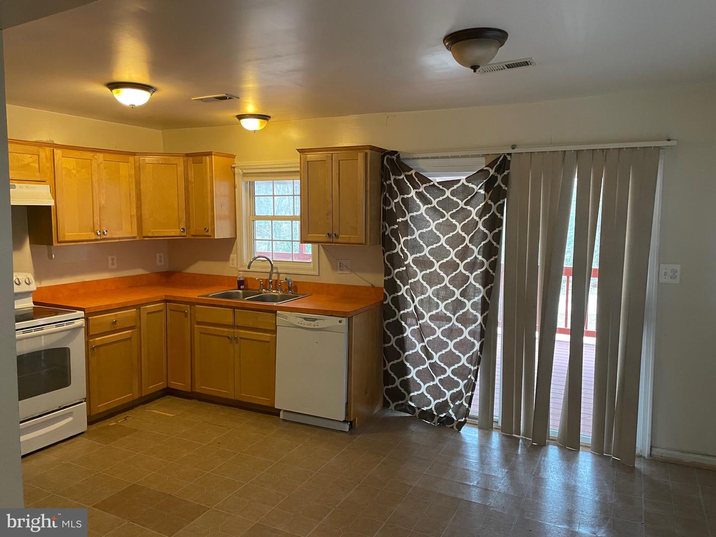 36198 Sunrise AVENUE