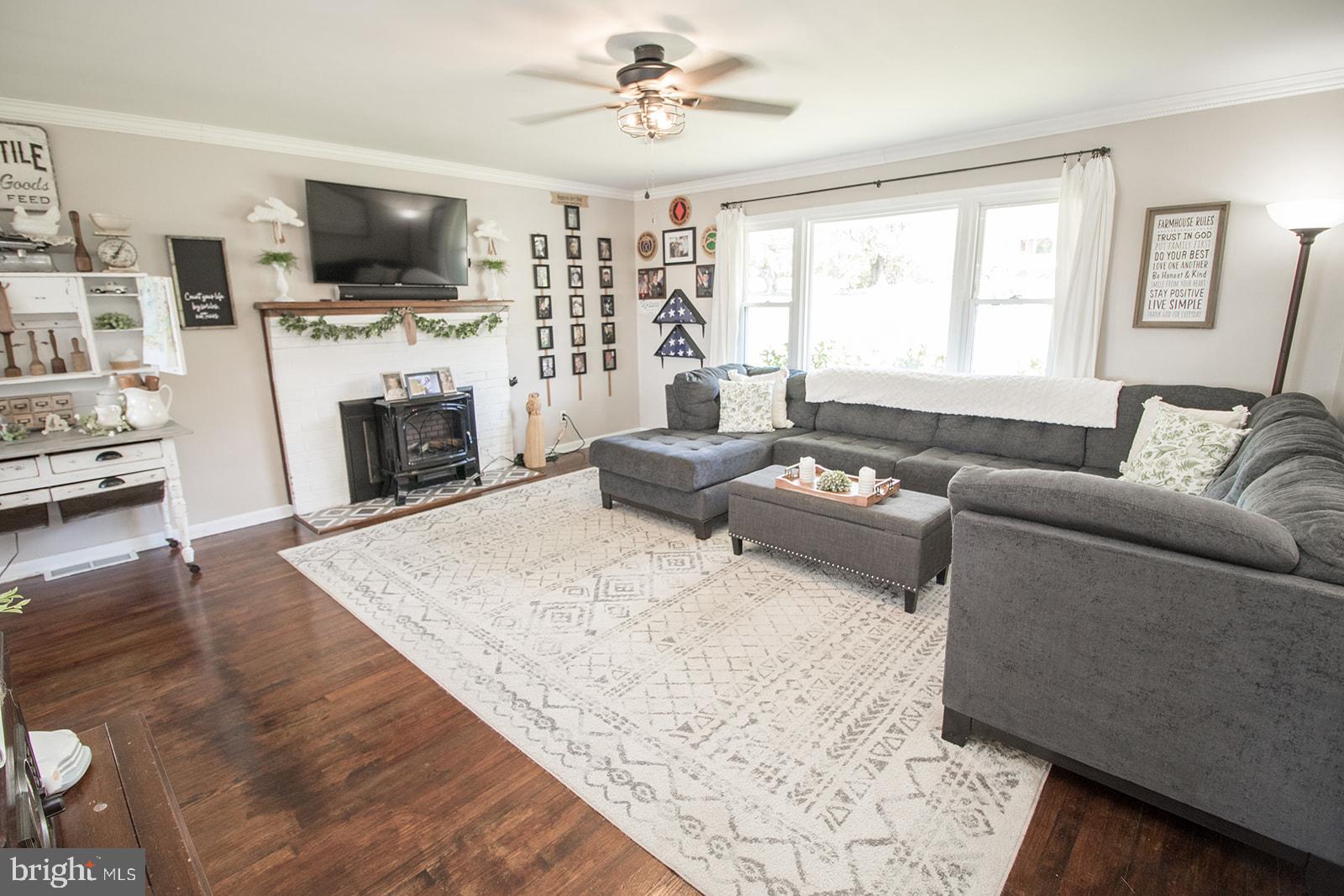 21807 POTOMAC VIEW DRIVE