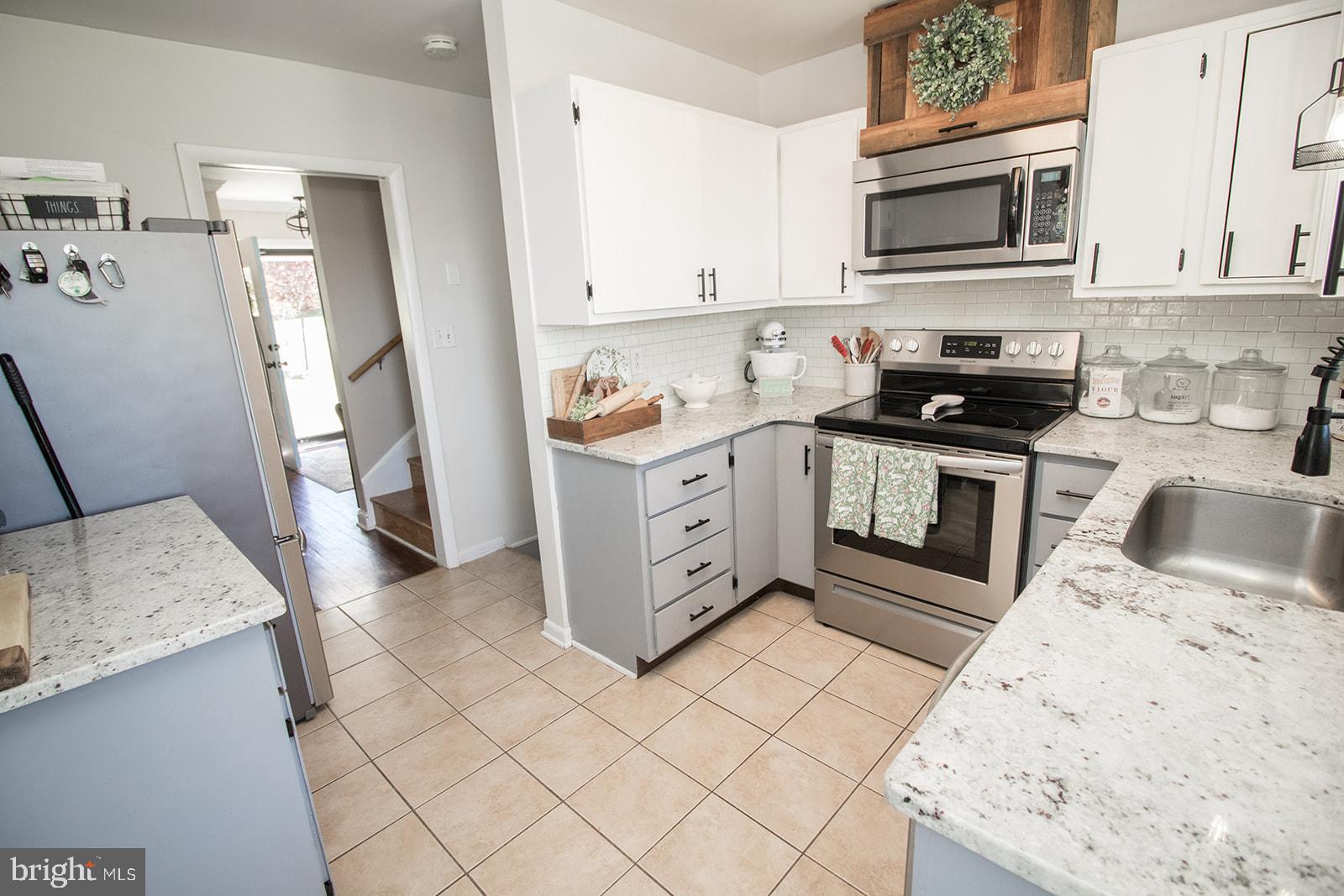 21807 POTOMAC VIEW DRIVE