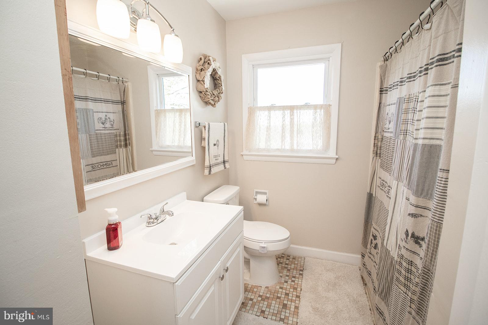 21807 POTOMAC VIEW DRIVE