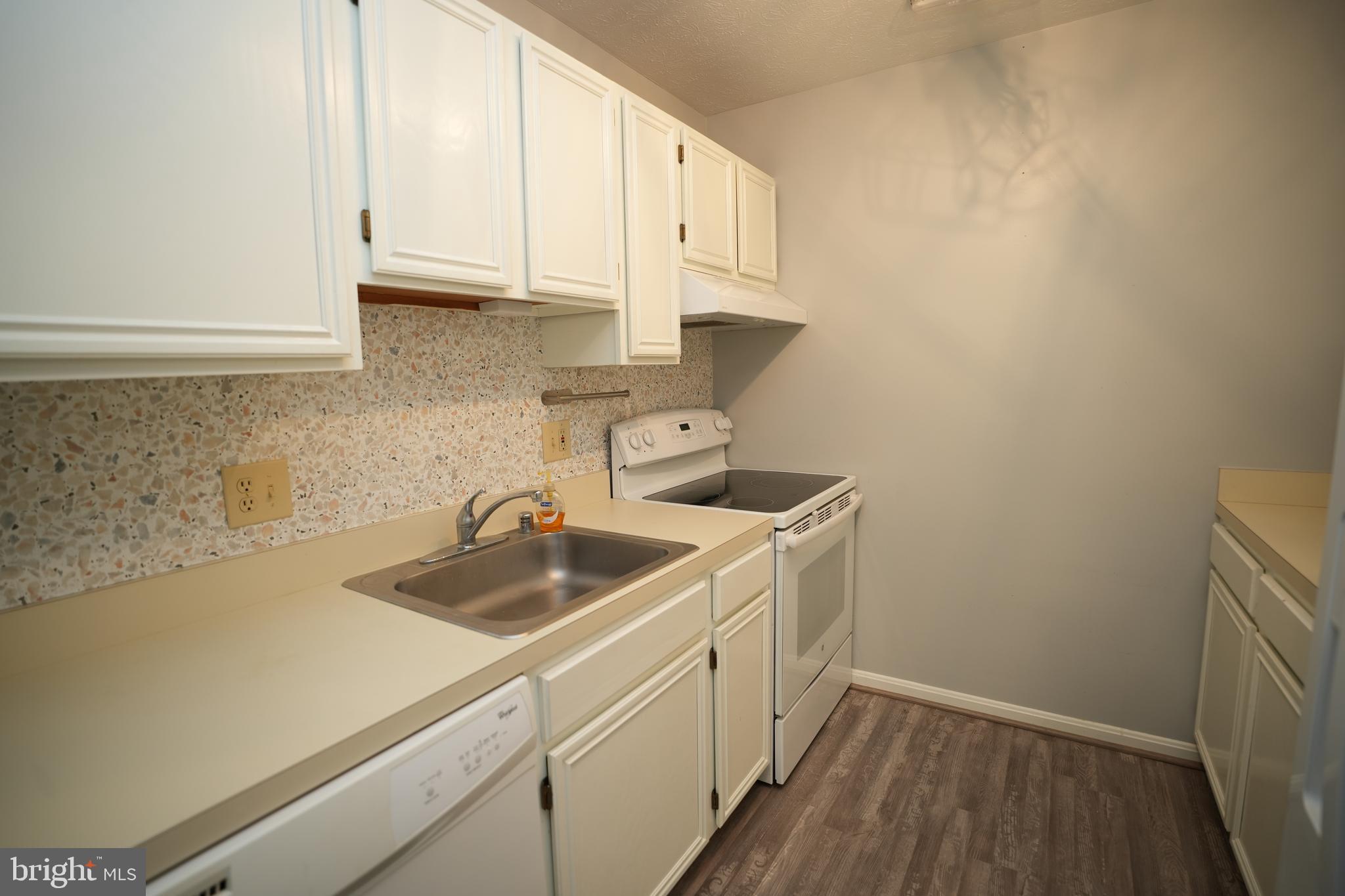 23240 CHESTNUT OAK COURT 1045