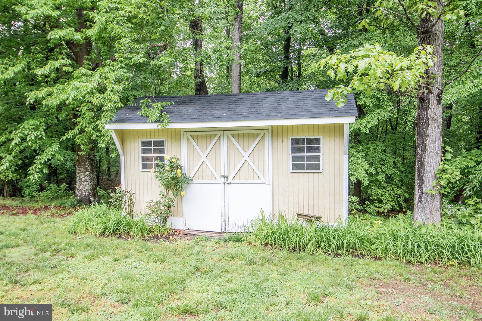 41140 PAW PAW HOLLOW LANE