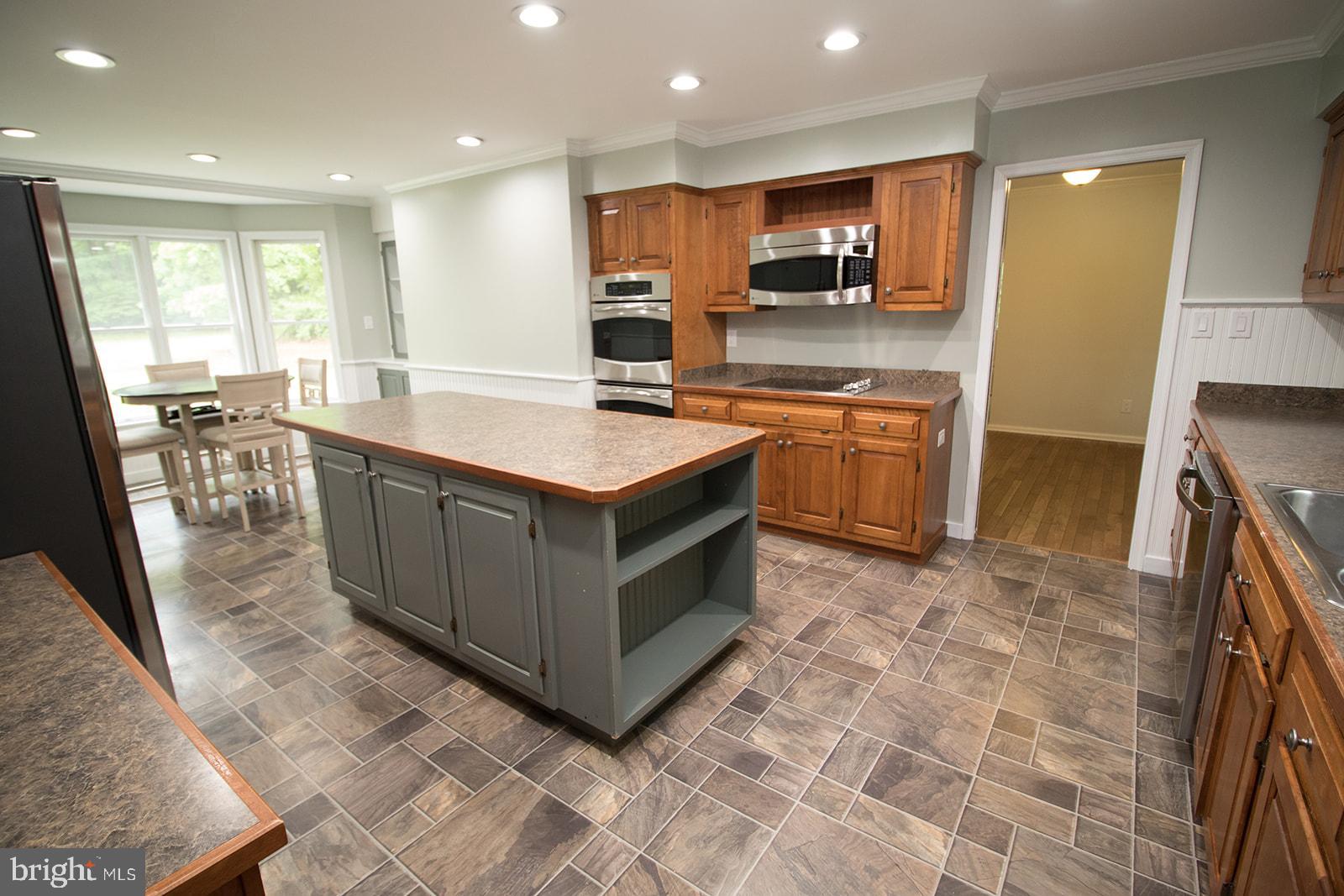 41140 PAW PAW HOLLOW LANE