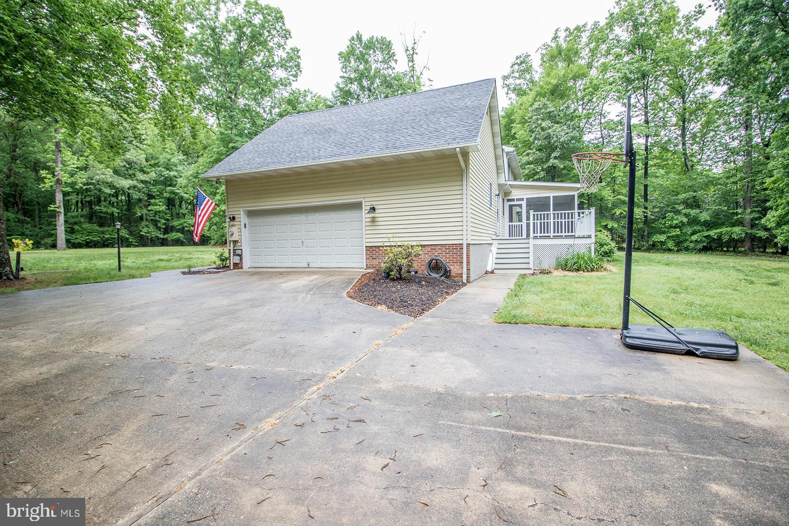 41140 PAW PAW HOLLOW LANE