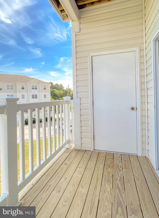 23560 F D R BOULEVARD Unit: 305
