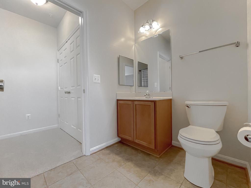 23560 F D R BOULEVARD Unit: 305
