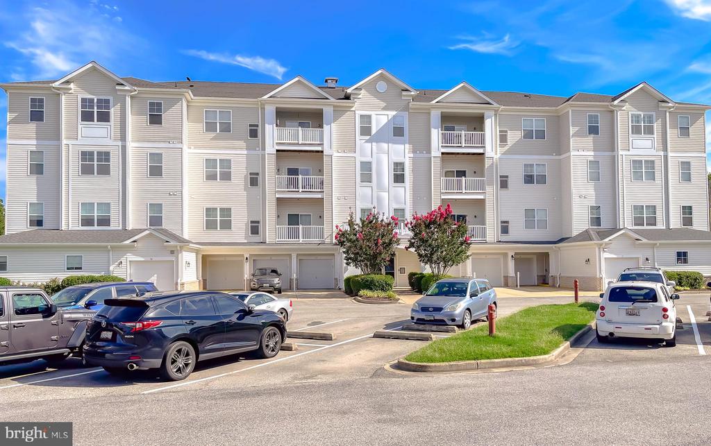 23560 F D R BOULEVARD Unit: 305