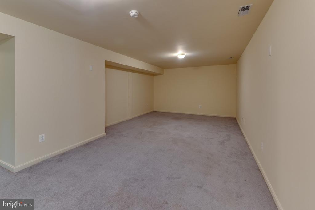 22546 DUNLEIGH DRIVE