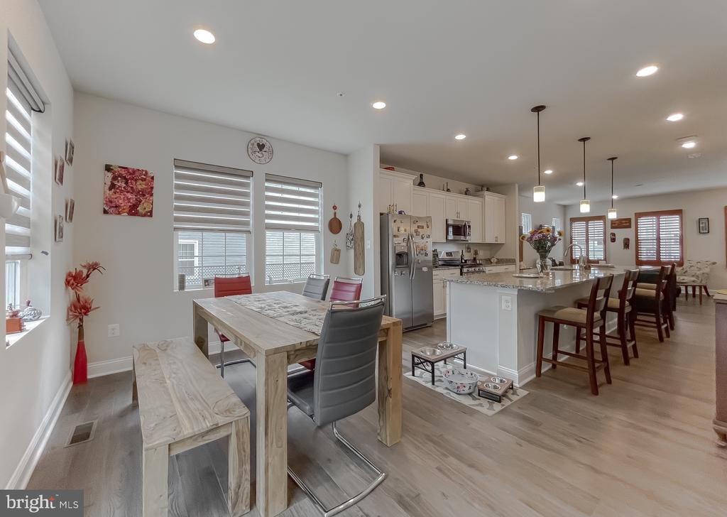 23824 MYRTLE GLEN WAY