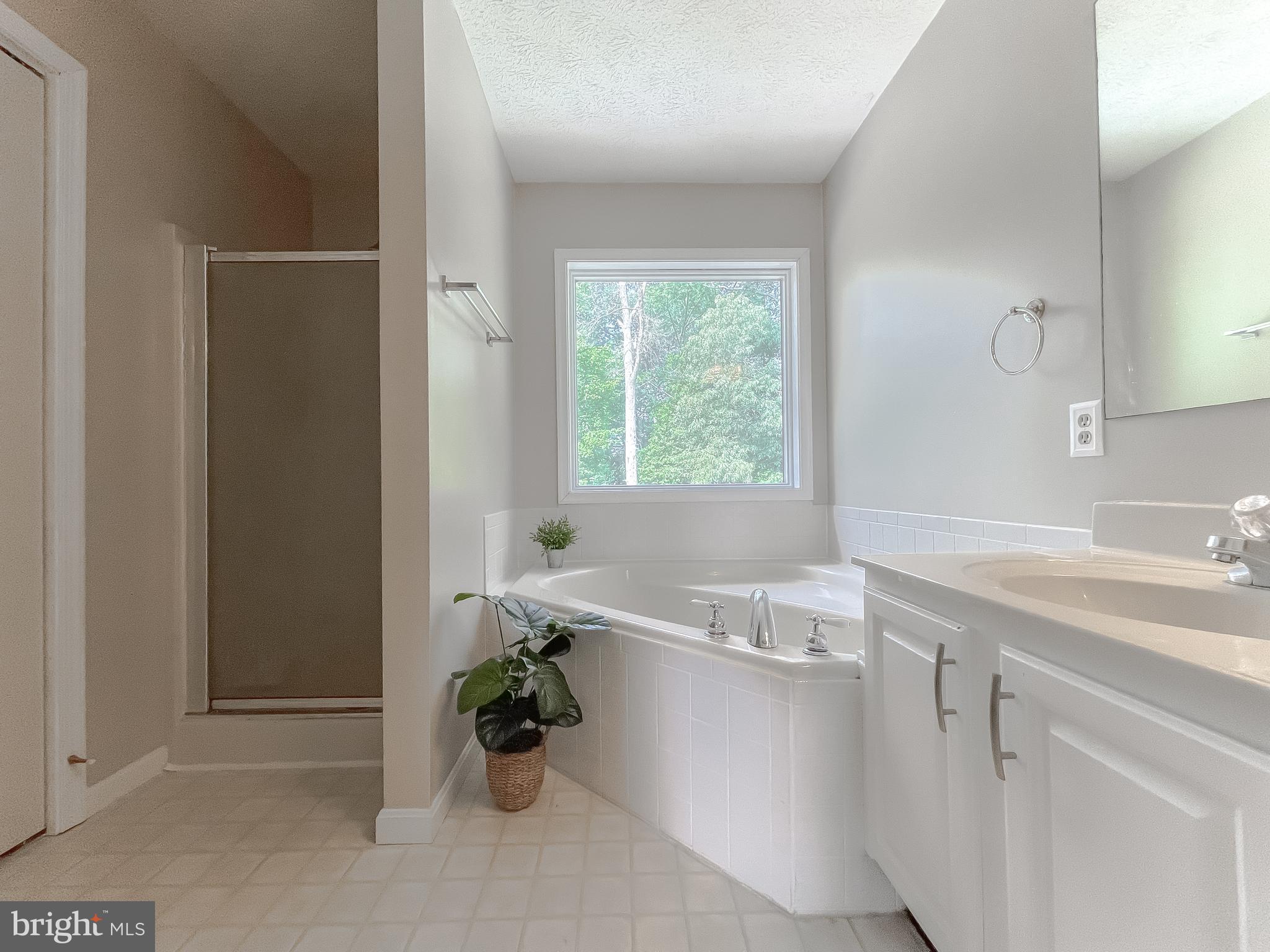22425 GREENVIEW PARKWAY