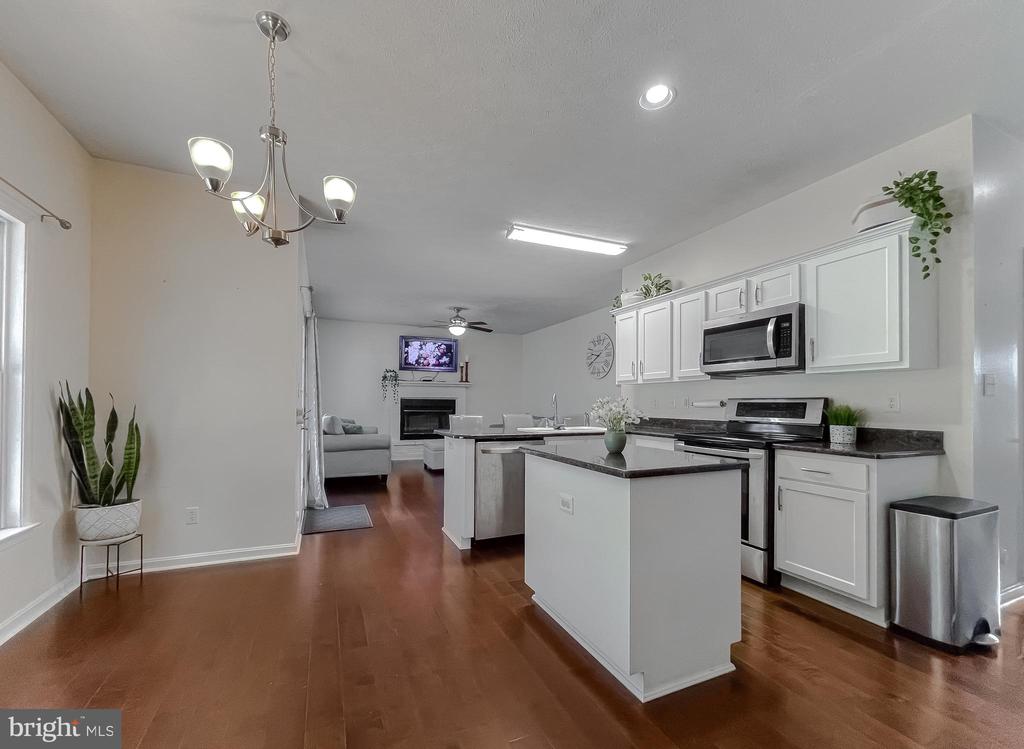 22425 GREENVIEW PARKWAY