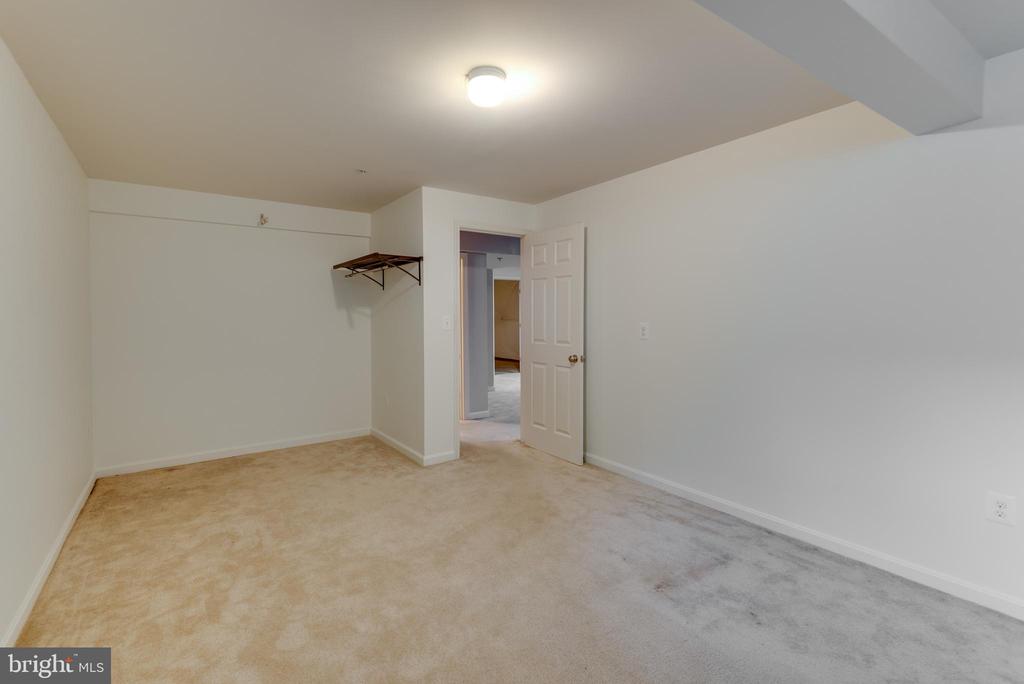 46118 SEABISCUIT COURT