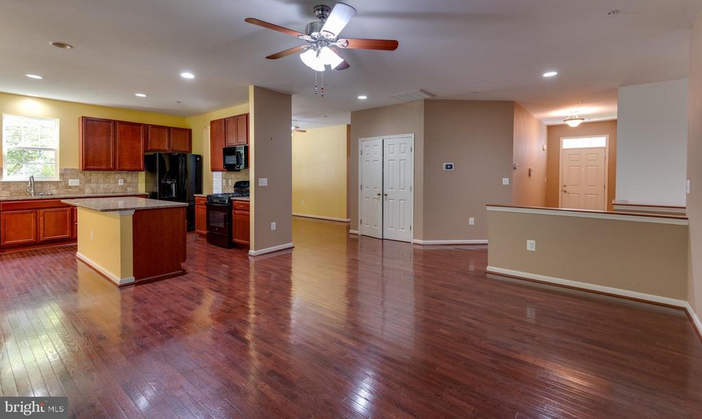 46118 SEABISCUIT COURT