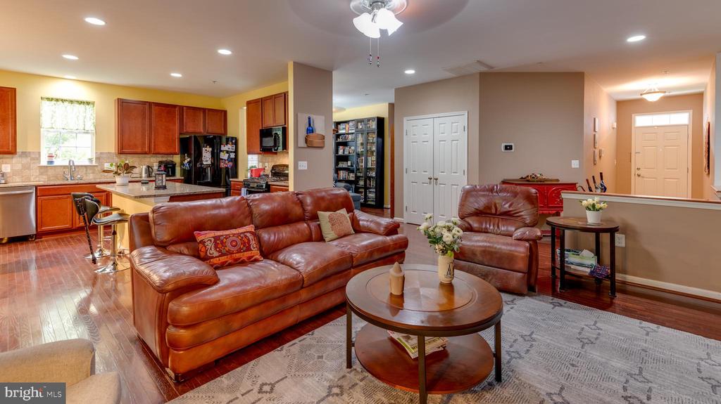 46118 SEABISCUIT COURT