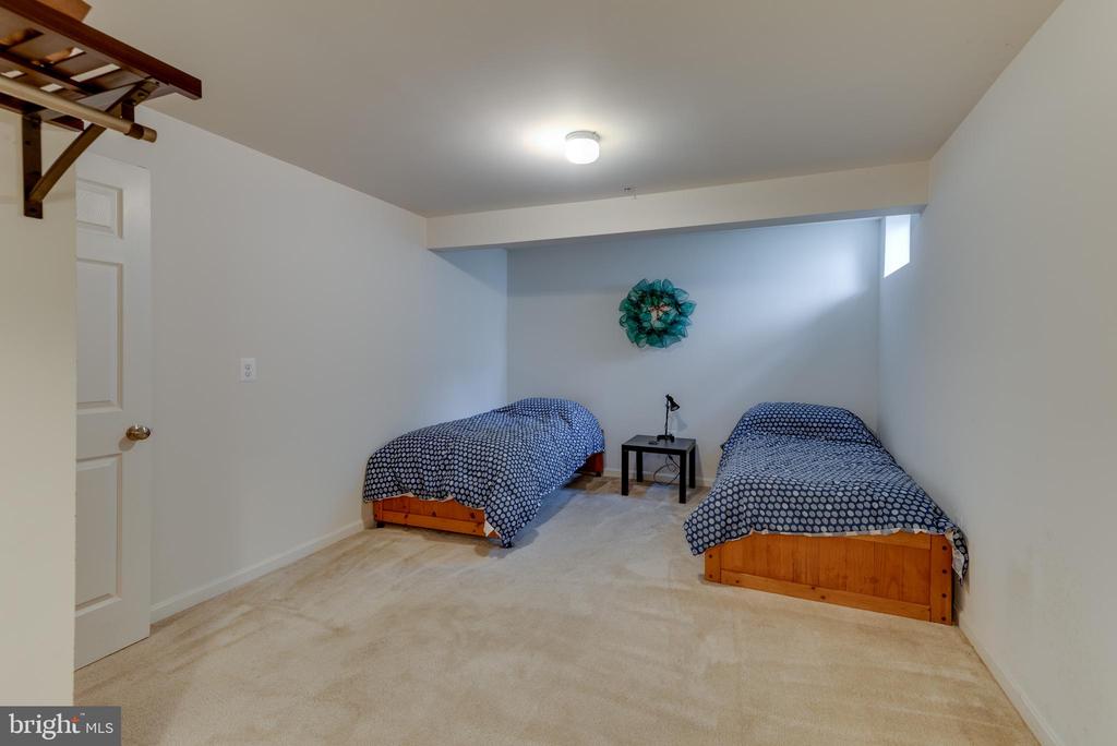 46118 SEABISCUIT COURT