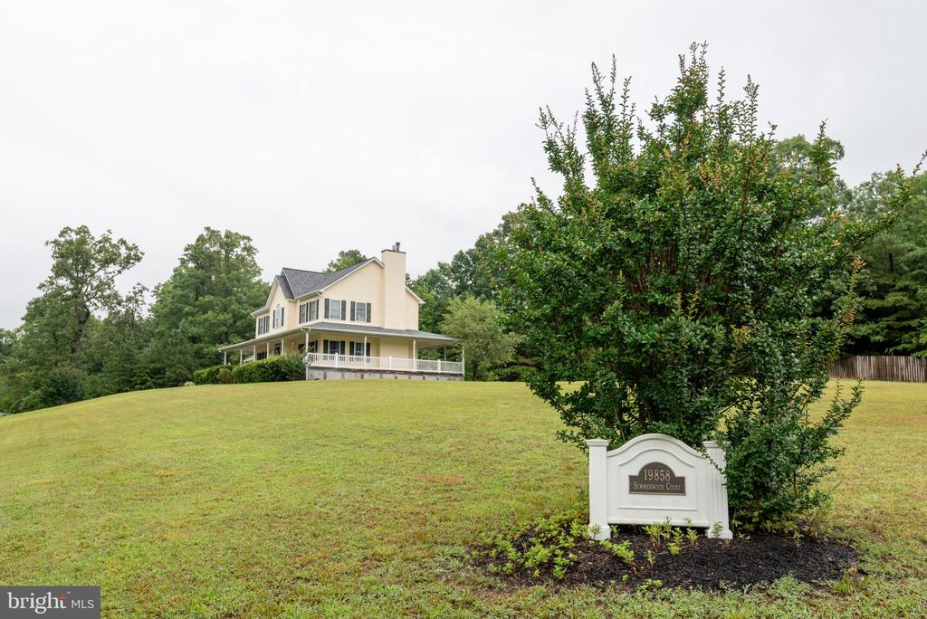 19858 SUMMERWOOD COURT