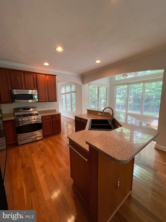 23168 WHISTLEWOOD LANE