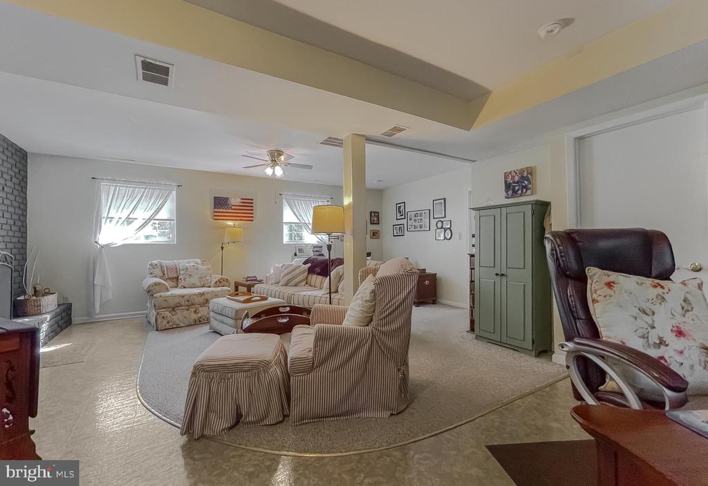 21475 WILLIAMS DRIVE