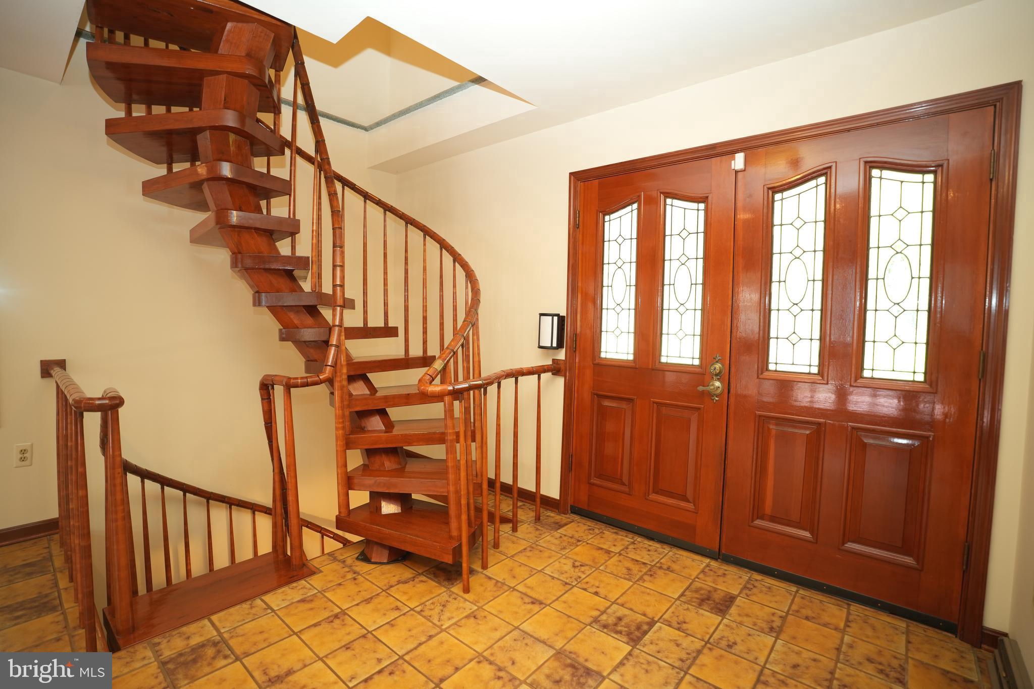 20070 MANOR DRIVE